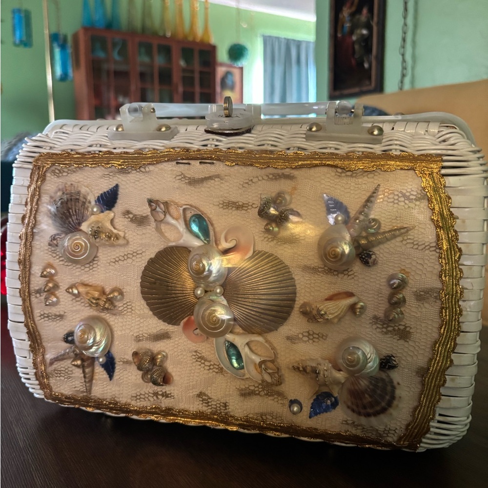 Vintage purse